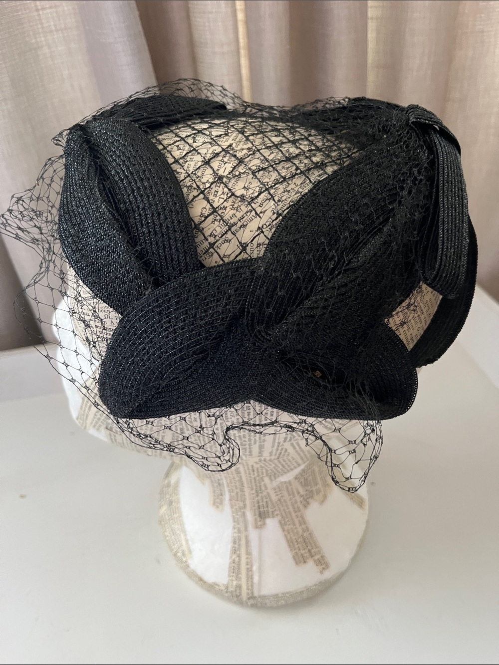 Vintage Jonquil Black with Mesh Net Veil Fascinator Hat Birdcage Veil Pillbox